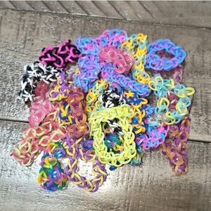Handmade 100 Piece Mystery Single Loom Bracelet Bundle